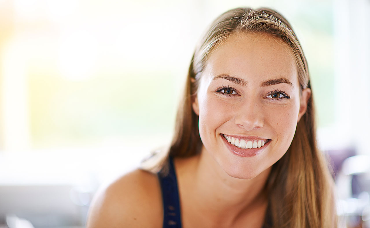 Professional Teeth Whitening in Santa Ana: How Long Does It Last and Is It Worth It?