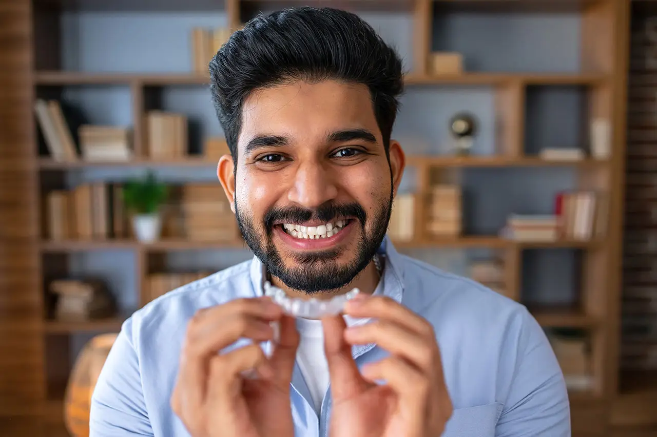 Clear Aligners vs. Braces: Which Orthodontic Option Fits Your Lifestyle?